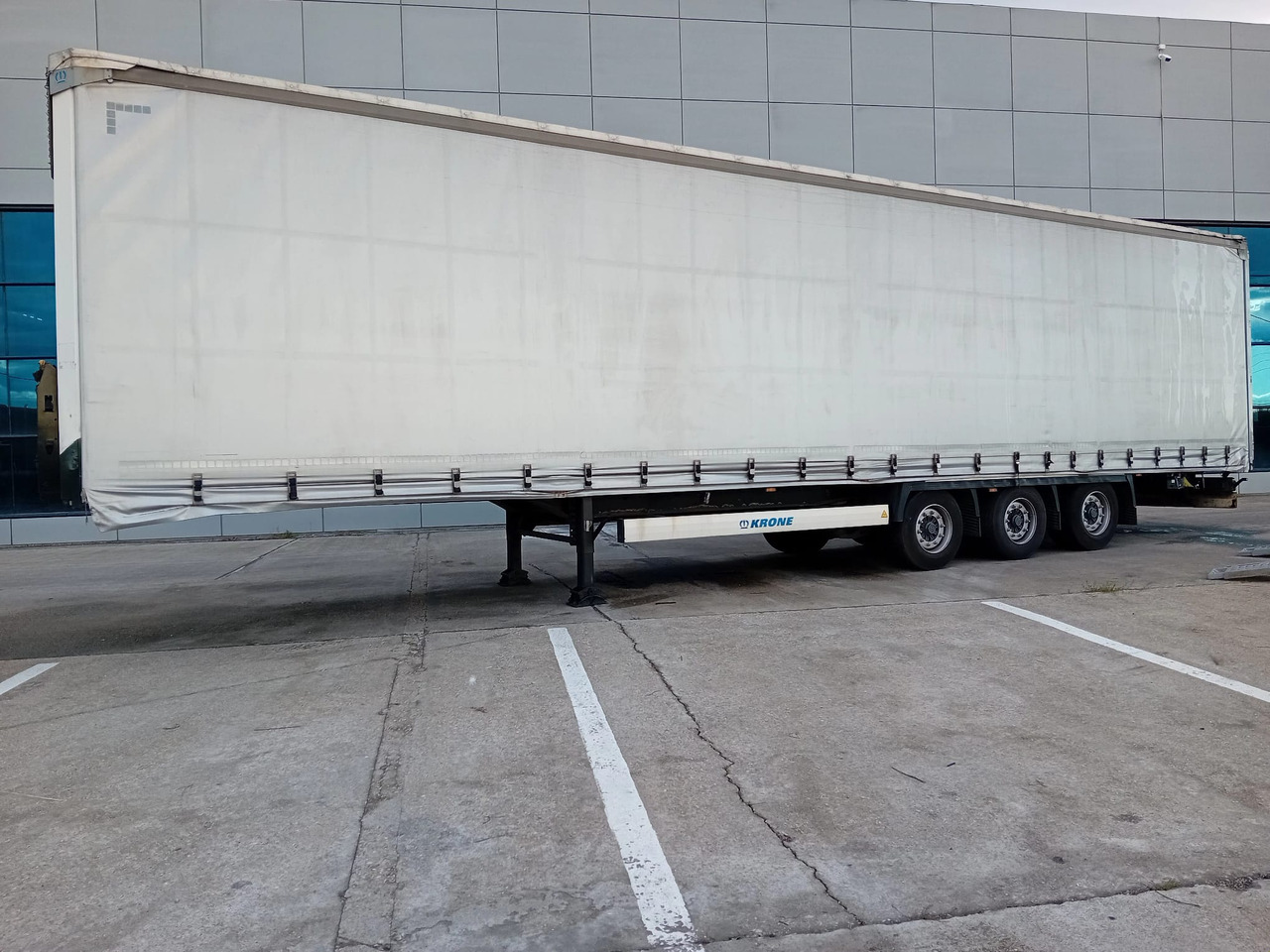 Krone Sliding Tarpaulin Semi-trailer Standard, TOP ! - Semi-reboque de lona: foto 3 Krone Sliding Tarpaulin Semi-trailer Standard, TOP ! - Semi-reboque de lona: foto 3