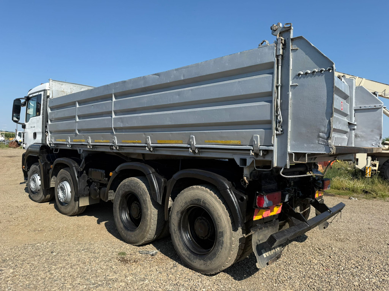 MAN TGS 8X4 Tipper - Camião basculante: foto 4 MAN TGS 8X4 Tipper - Camião basculante: foto 4