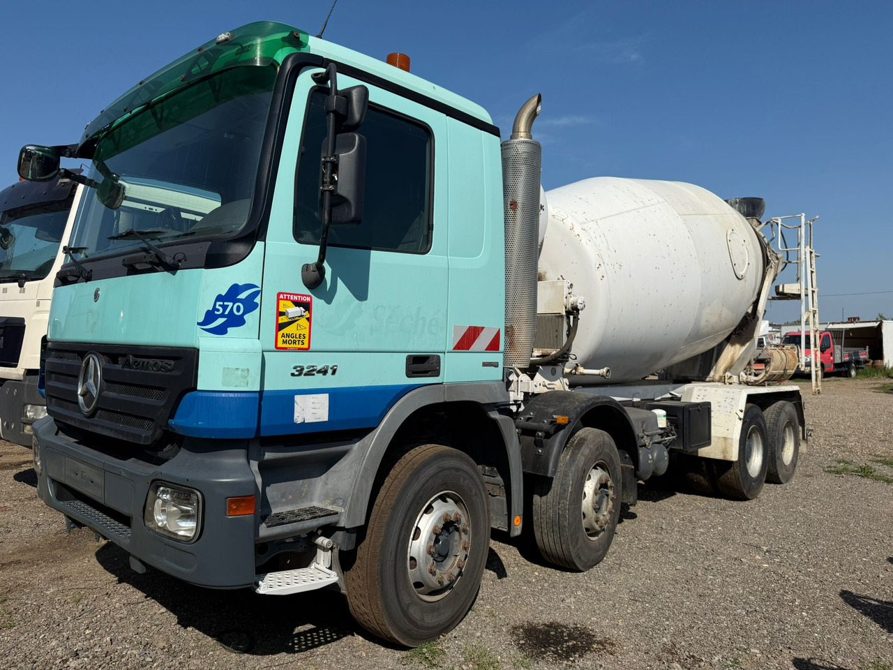 MERCEDES BENZ 3241 CONCRETE MIXER - Camião betoneira: foto 1 MERCEDES BENZ 3241 CONCRETE MIXER - Camião betoneira: foto 1