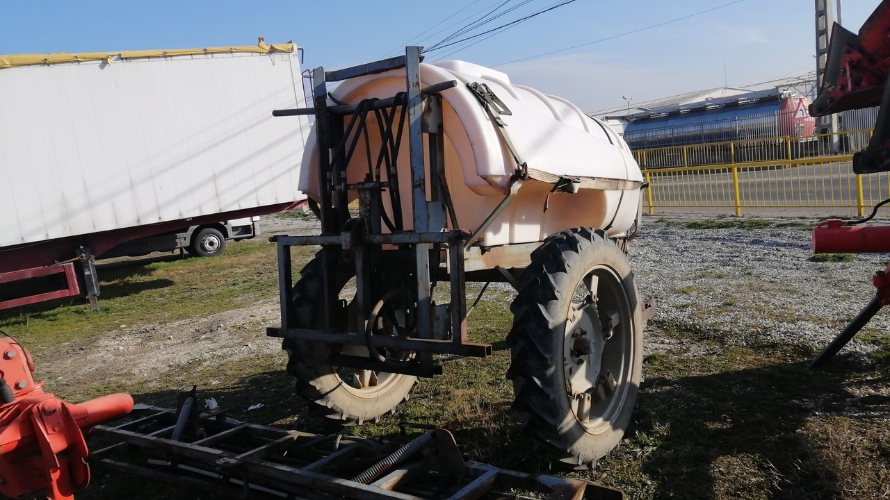 MET Wirax Sprayer 2000 - Pulverizador de arrastar: foto 3 MET Wirax Sprayer 2000 - Pulverizador de arrastar: foto 3