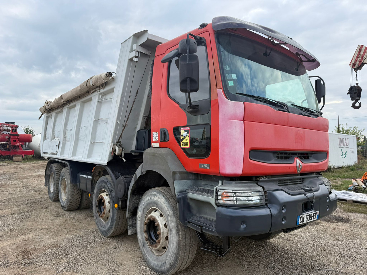 RENAULT KERAX TIPPER - Camião basculante: foto 1 RENAULT KERAX TIPPER - Camião basculante: foto 1