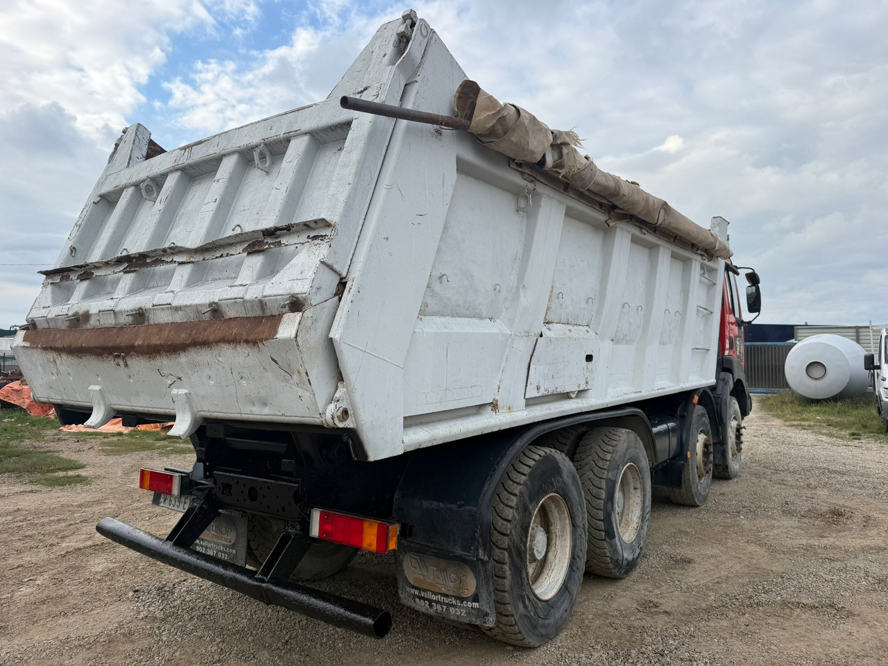 RENAULT KERAX TIPPER - Camião basculante: foto 4 RENAULT KERAX TIPPER - Camião basculante: foto 4