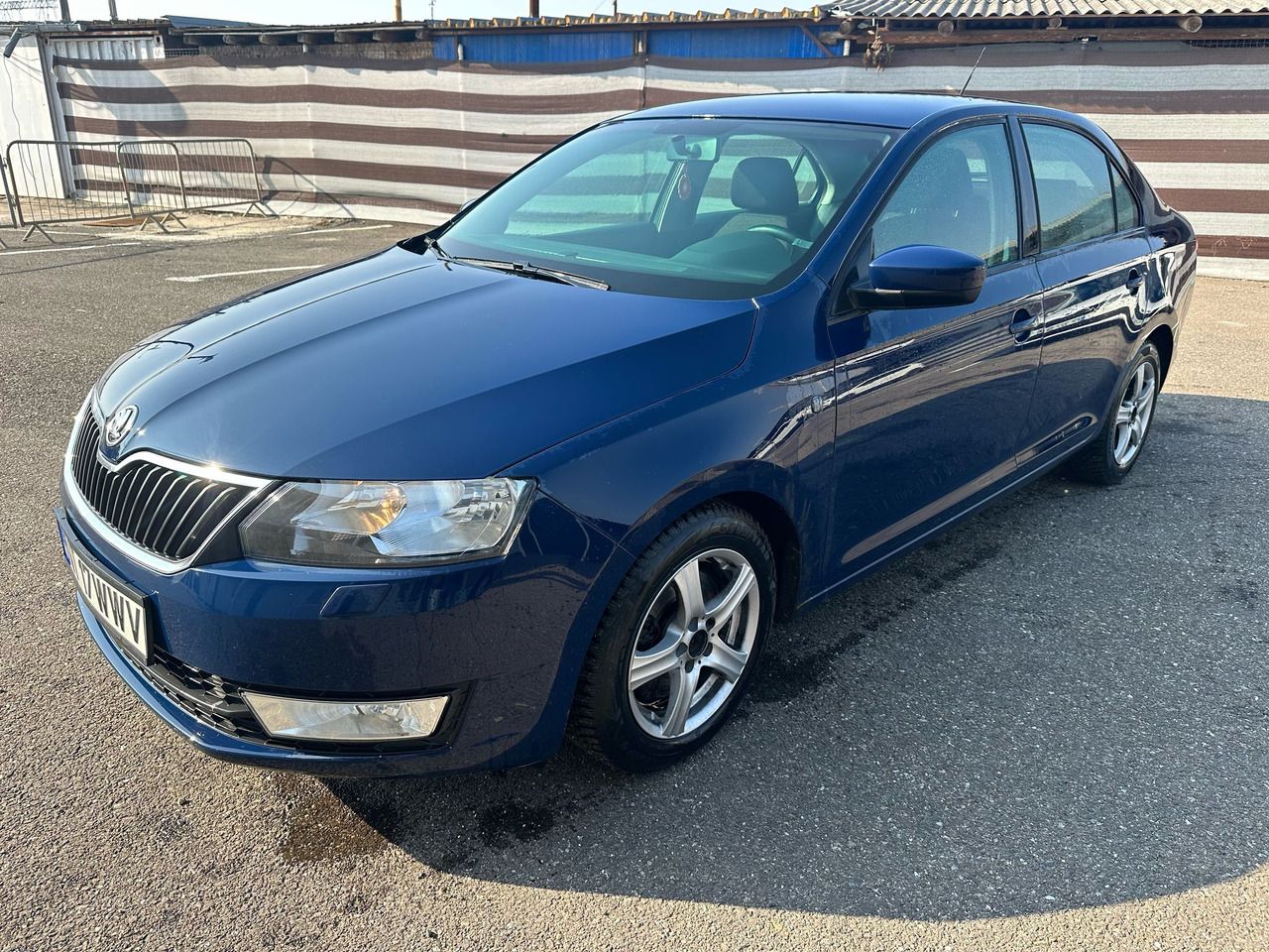 SKODA RAPID - Sedan: foto 1 SKODA RAPID - Sedan: foto 1