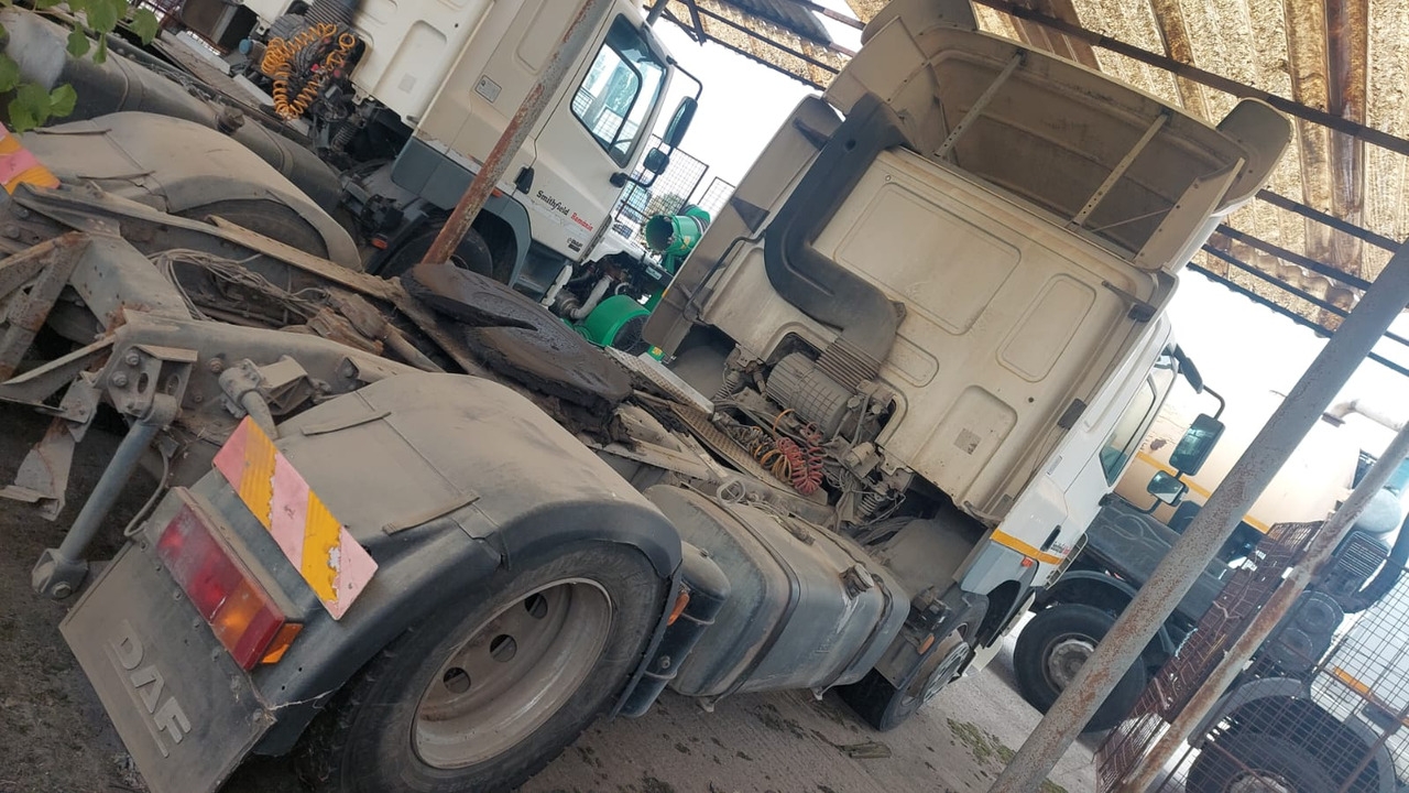 DAF CF 85.43 Tractor Head - Tractor: foto 2 DAF CF 85.43 Tractor Head - Tractor: foto 2