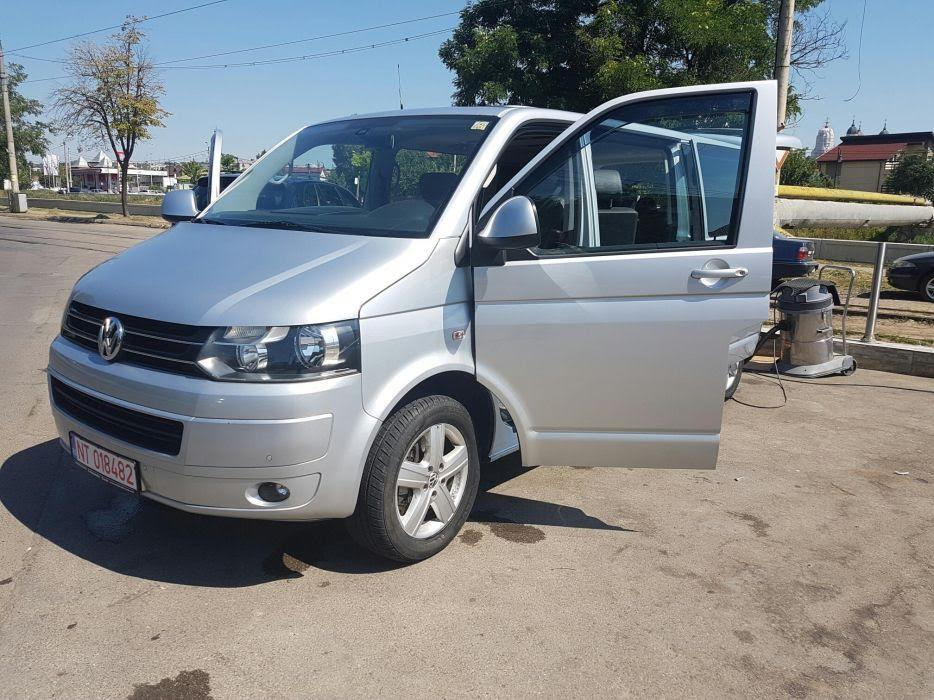 VOLKSWAGEN MULTIVAN - Furgão de passageiros: foto 5 VOLKSWAGEN MULTIVAN - Furgão de passageiros: foto 5