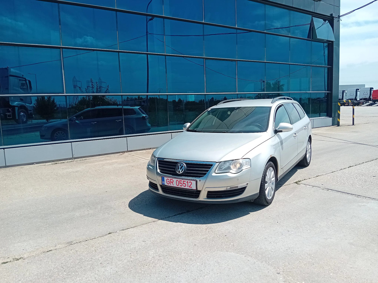 Volkswagen Passat B6 - Sedan: foto 1 Volkswagen Passat B6 - Sedan: foto 1
