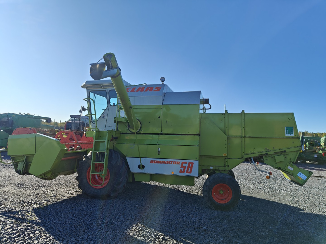 CLAAS Dominator 58 - Ceifeira debulhadora: foto 2 CLAAS Dominator 58 - Ceifeira debulhadora: foto 2