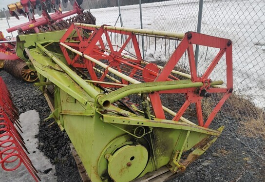Claas 360cm. täydellinen pöytä - Plataforma para colheitadeira: foto 2 Claas 360cm. täydellinen pöytä - Plataforma para colheitadeira: foto 2