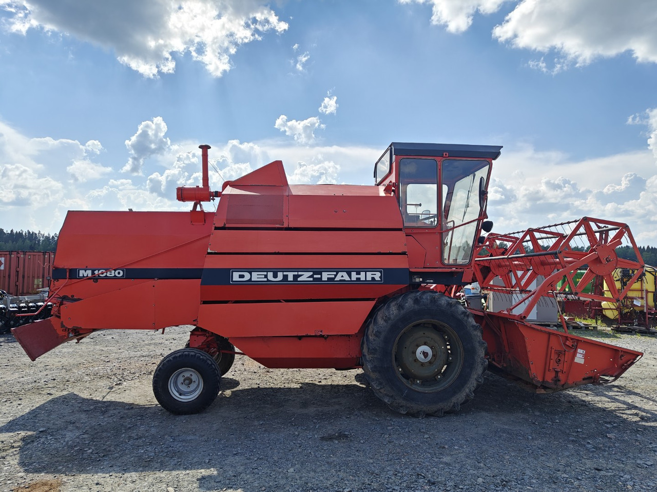 Deutz-Fahr M1080 - Ceifeira debulhadora: foto 4 Deutz-Fahr M1080 - Ceifeira debulhadora: foto 4