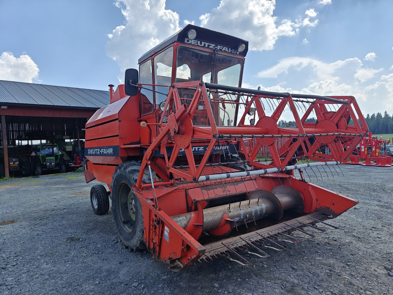 Deutz-Fahr M1080 - Ceifeira debulhadora: foto 5 Deutz-Fahr M1080 - Ceifeira debulhadora: foto 5