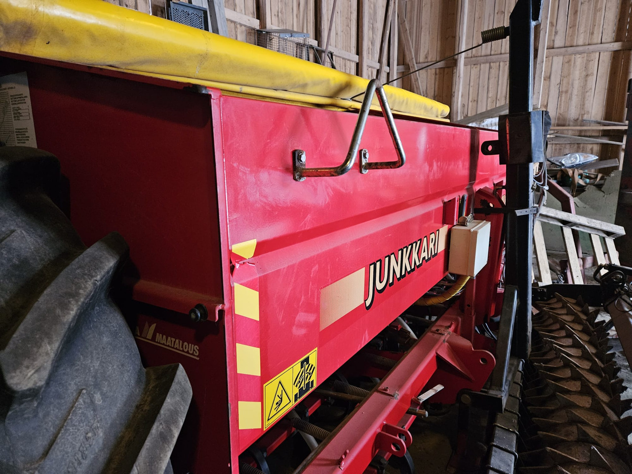 Junkkari Simulta 3000T kiekkovantaat takana - Semeadora combinada: foto 4 Junkkari Simulta 3000T kiekkovantaat takana - Semeadora combinada: foto 4