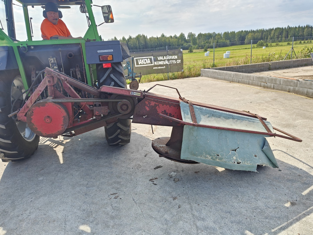 Luoko 165cm lieriöniittokone - hydraulinen - Gadanheira: foto 2 Luoko 165cm lieriöniittokone - hydraulinen - Gadanheira: foto 2