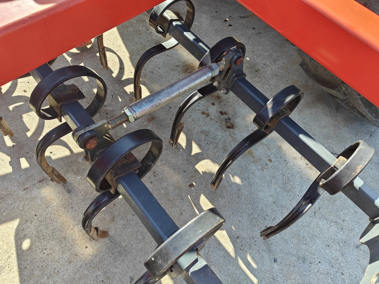 Tume Cultipack 250cm muokkain joustopiikeillä - Cultivador: foto 5 Tume Cultipack 250cm muokkain joustopiikeillä - Cultivador: foto 5