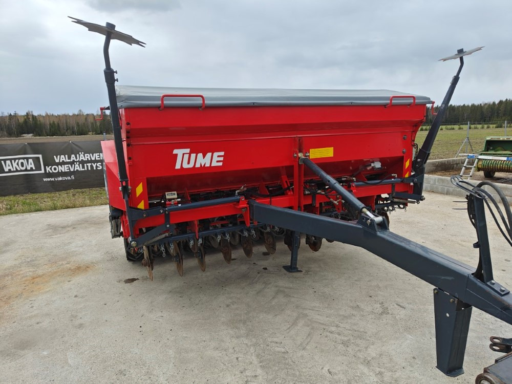 Tume HKL 3000 JC Pro Täyskiekkokone - Semeadora combinada: foto 2 Tume HKL 3000 JC Pro Täyskiekkokone - Semeadora combinada: foto 2