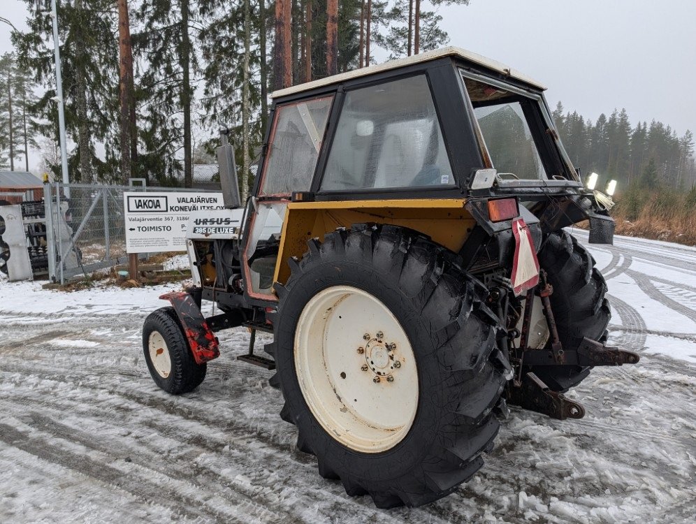 URSUS 385 De Luxe - Trator: foto 2 URSUS 385 De Luxe - Trator: foto 2