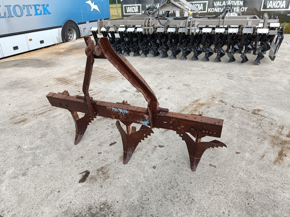 Vakoaura 3-lapainen traktoriin - Máquina para semear: foto 1 Vakoaura 3-lapainen traktoriin - Máquina para semear: foto 1