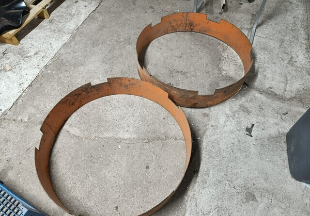 Välivanteet 34 tuumaa - Jante para Trator: foto 1 Välivanteet 34 tuumaa - Jante para Trator: foto 1