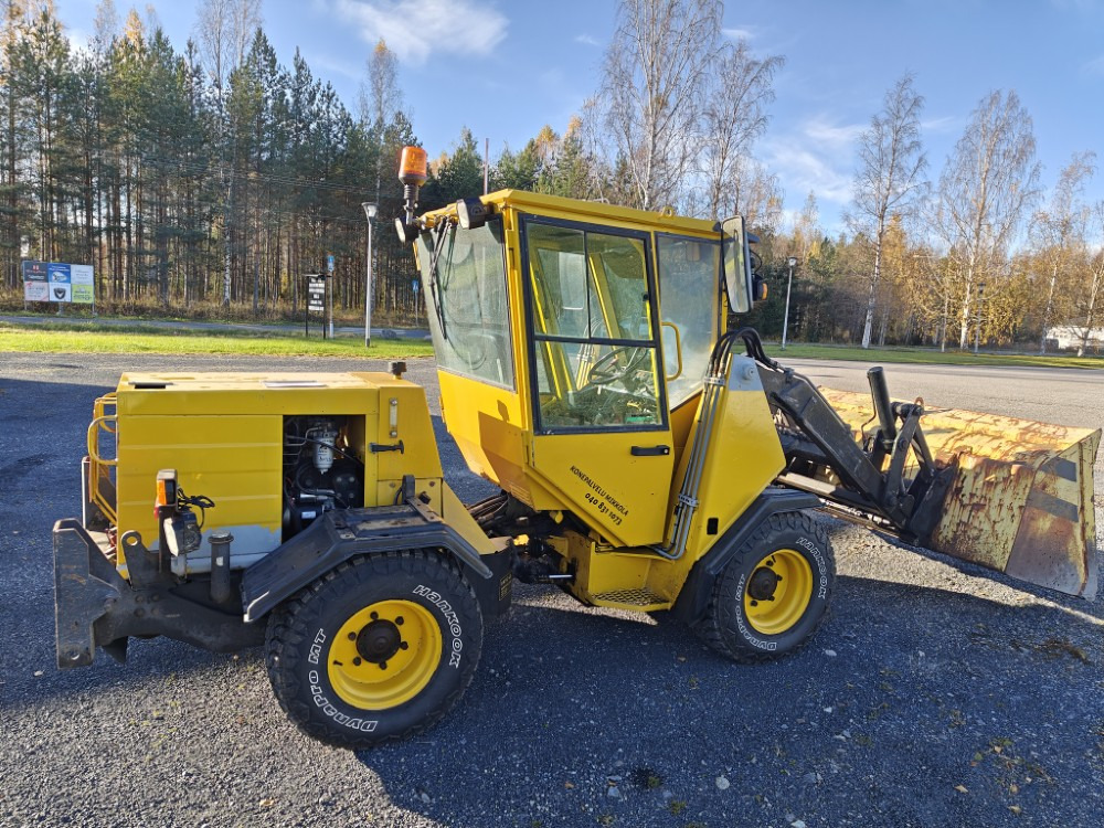 Wille 445 - Trator municipal: foto 4 Wille 445 - Trator municipal: foto 4