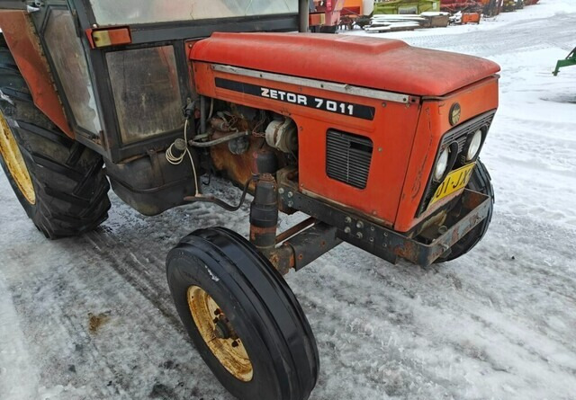 Zetor 7011 traktori - Trator: foto 5 Zetor 7011 traktori - Trator: foto 5