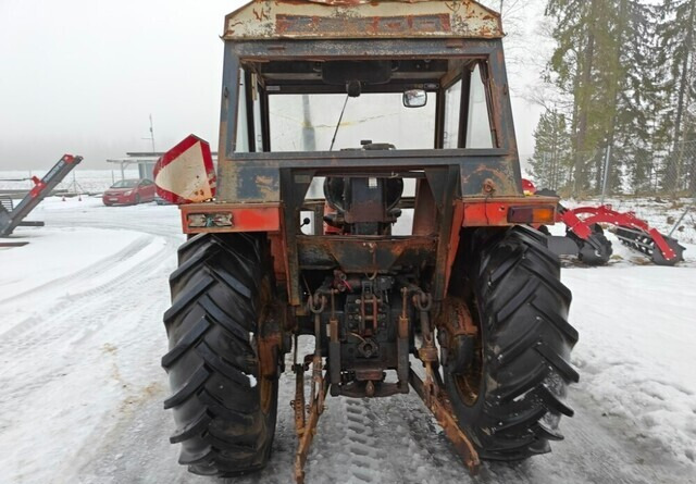 Zetor 7011 traktori - Trator: foto 3 Zetor 7011 traktori - Trator: foto 3