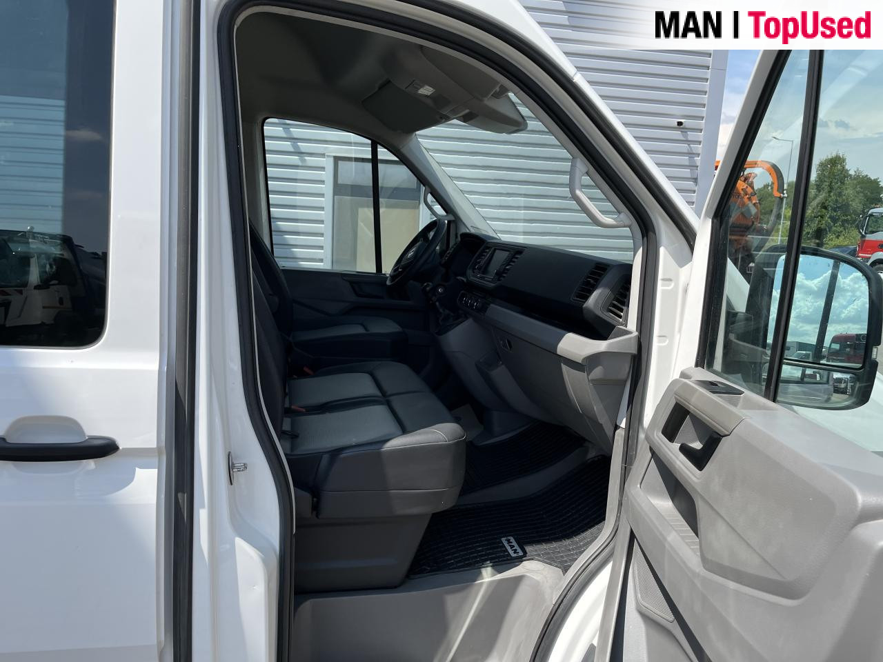 MAN TGE 3.140 4X2F SB kombi - Furgão: foto 2 MAN TGE 3.140 4X2F SB kombi - Furgão: foto 2