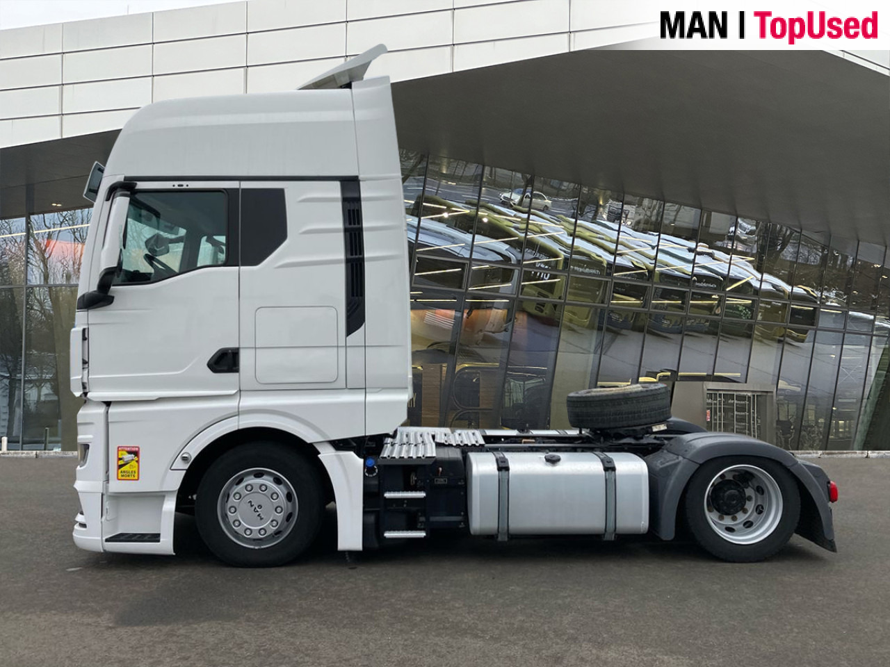 MAN TGX 18.470 4x2 LL SA Ultra *MM890175 Retarder ZV - Tractor: foto 2 MAN TGX 18.470 4x2 LL SA Ultra *MM890175 Retarder ZV - Tractor: foto 2