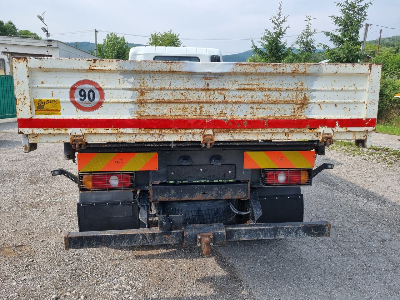 FUSO Canter 6C18 4x4 3 way tipper (only 35tkm) - Camião basculante: foto 5 FUSO Canter 6C18 4x4 3 way tipper (only 35tkm) - Camião basculante: foto 5