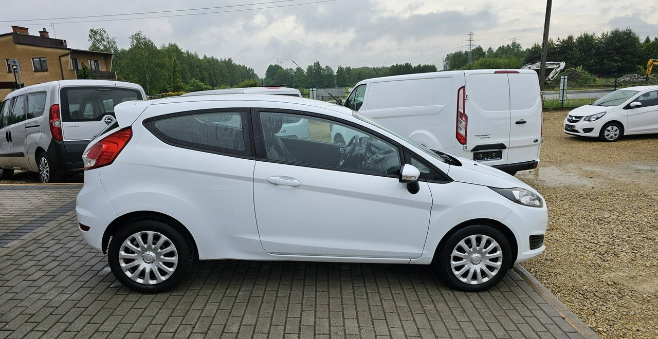 Ford Fiesta VIII Ford Fiesta 1,3 pb * ładna* - Automóvel: foto 5 Ford Fiesta VIII Ford Fiesta 1,3 pb * ładna* - Automóvel: foto 5
