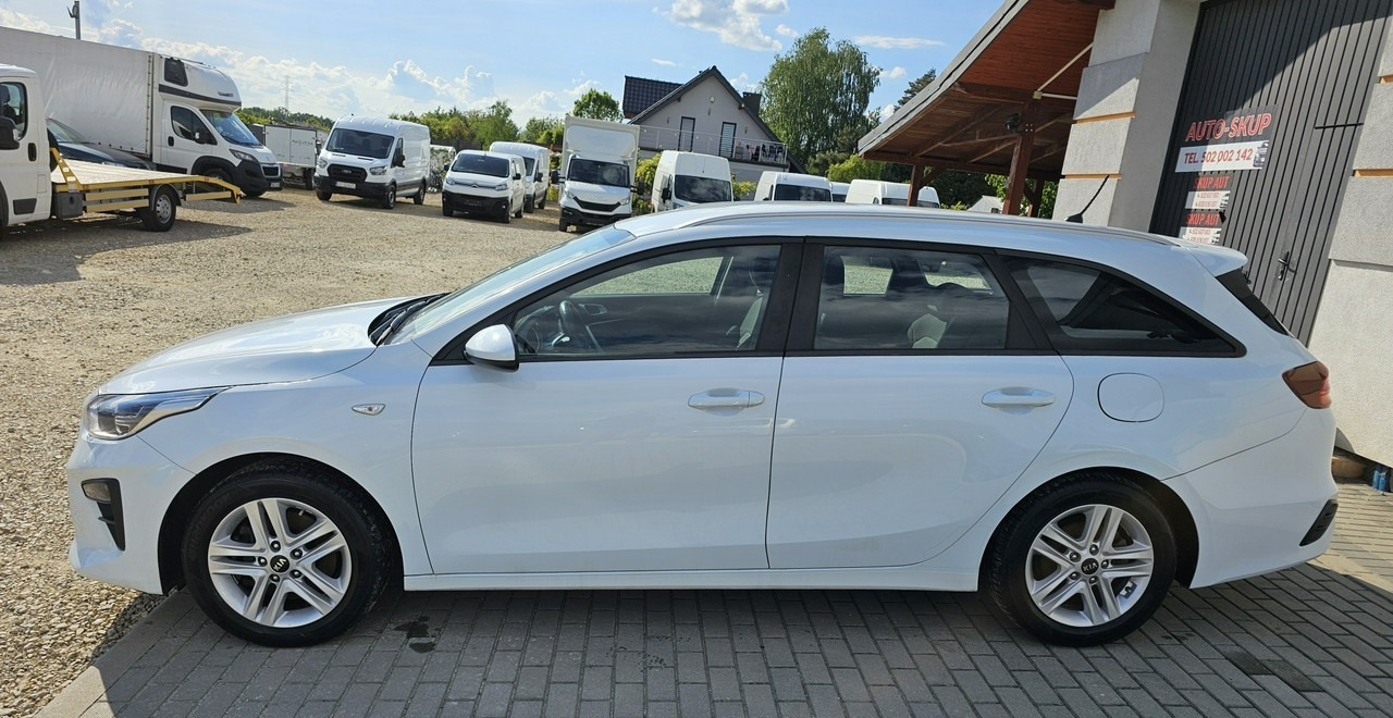 Kia Cee'd III gwarancja*serwis* zadbany - Automóvel: foto 4 Kia Cee'd III gwarancja*serwis* zadbany - Automóvel: foto 4