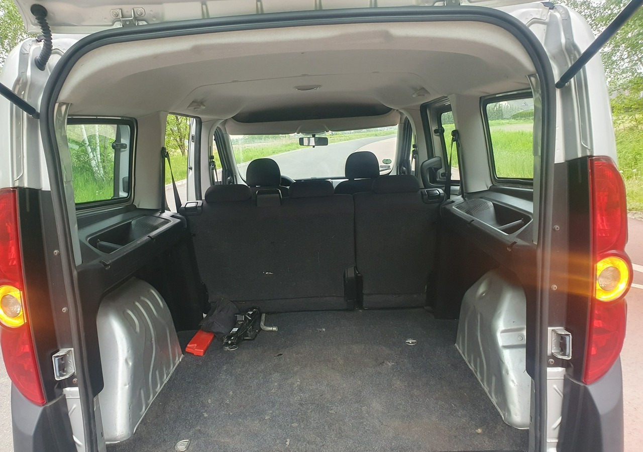 Automóvel Opel Combo III wersja długa *long*: foto 13