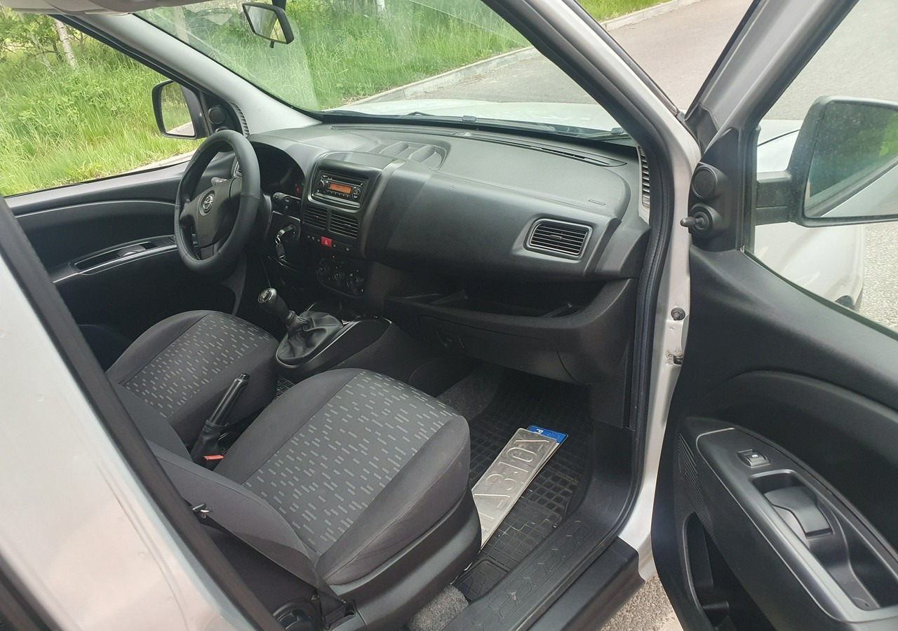 Automóvel Opel Combo III wersja długa *long*: foto 16