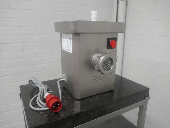 Freund / Ifooma grinder TG101 - Equipamento de processamento de alimentos: foto 1 Freund / Ifooma grinder TG101 - Equipamento de processamento de alimentos: foto 1