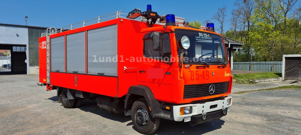 Mercedes-Benz 817 Feuerwehr GWG Nur 9.650 orig. Km 817 Feuerwehr GWG Nur 9.650 orig. Km - Carro de bombeiro: foto 2 Mercedes-Benz 817 Feuerwehr GWG Nur 9.650 orig. Km 817 Feuerwehr GWG Nur 9.650 orig. Km - Carro de bombeiro: foto 2