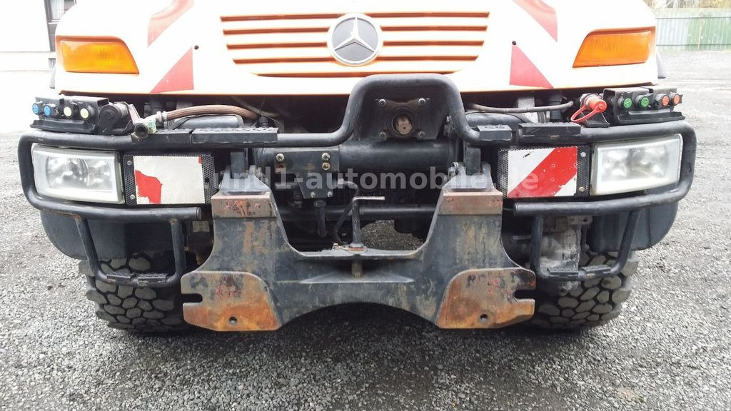 Unimog U 300 Kipper Zugmaschine Kommunalhydraulik U 500 400 U 300 Kipper Zugmaschine Kommunalhydraulik U 500 400 - Veículo municipal/ Especial: foto 2 Unimog U 300 Kipper Zugmaschine Kommunalhydraulik U 500 400 U 300 Kipper Zugmaschine Kommunalhydraulik U 500 400 - Veículo municipal/ Especial: foto 2