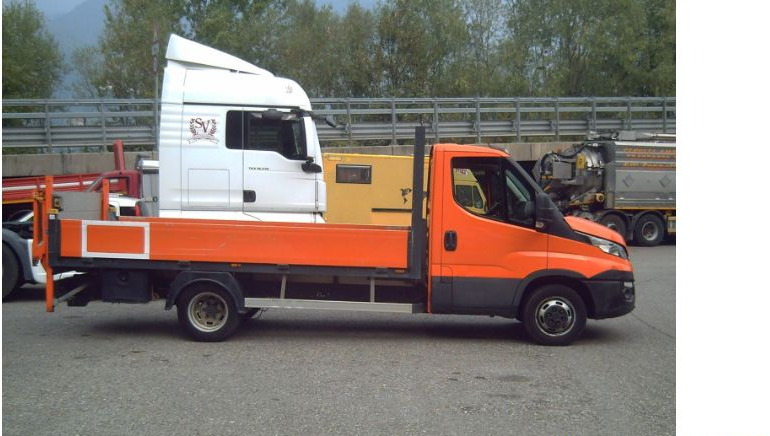 Iveco DAILYdaily 35-140 - Carrinha de caixa aberta: foto 2 Iveco DAILYdaily 35-140 - Carrinha de caixa aberta: foto 2
