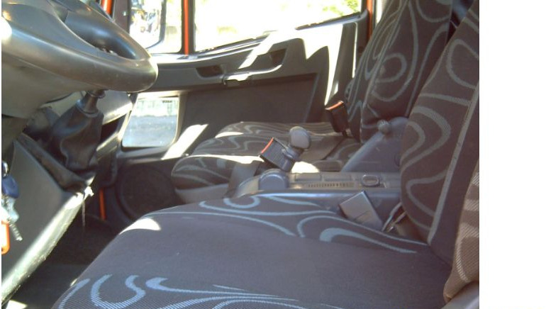 Iveco EUROCARGOeurocargo 120el22 - Camião de caixa aberta/ Plataforma, Camião grua: foto 5 Iveco EUROCARGOeurocargo 120el22 - Camião de caixa aberta/ Plataforma, Camião grua: foto 5