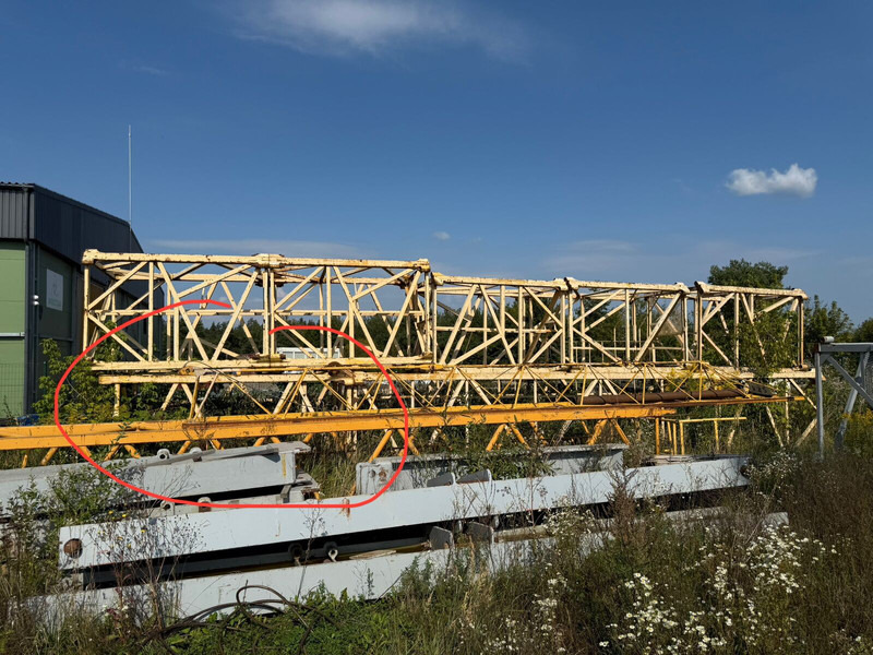 Liebherr 80HC 120HC 170HC towers + 120HC undercarriage - Guindaste de torre: foto 2 Liebherr 80HC 120HC 170HC towers + 120HC undercarriage - Guindaste de torre: foto 2