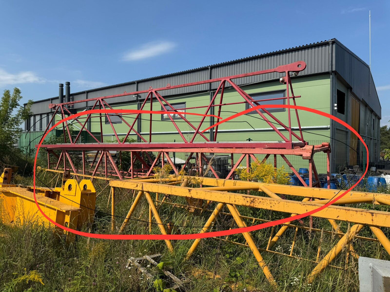 Liebherr 80HC 120HC 170HC towers + 120HC undercarriage - Guindaste de torre: foto 3 Liebherr 80HC 120HC 170HC towers + 120HC undercarriage - Guindaste de torre: foto 3