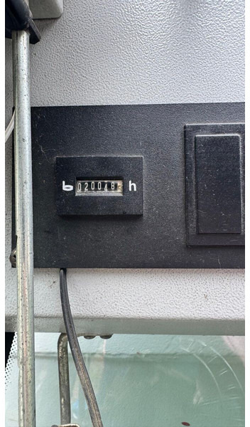 Liebherr LTM 1090/2 52m + 19m - Grua todo o terreno: foto 5 Liebherr LTM 1090/2 52m + 19m - Grua todo o terreno: foto 5