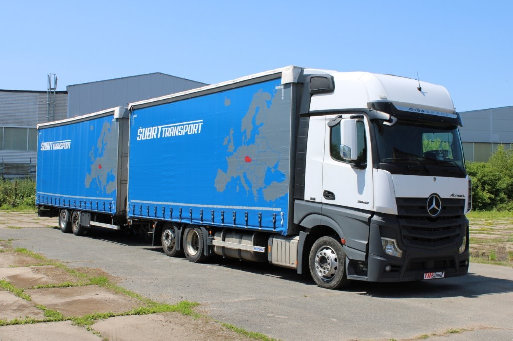 Mercedes-Benz Actros 2542 NAVIGACE + PANAV (8,20m x 2,48m x 3m) - Camião de lona: foto 1 Mercedes-Benz Actros 2542 NAVIGACE + PANAV (8,20m x 2,48m x 3m) - Camião de lona: foto 1