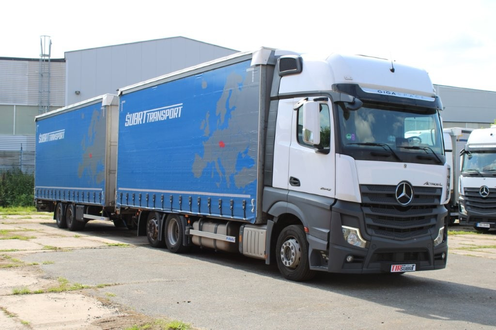 Mercedes-Benz Actros 2542 NAVIGACE + PANAV TVK 18 M (8,20m x 2,4 - Camião de lona, Reboque de lona: foto 1 Mercedes-Benz Actros 2542 NAVIGACE + PANAV TVK 18 M (8,20m x 2,4 - Camião de lona, Reboque de lona: foto 1