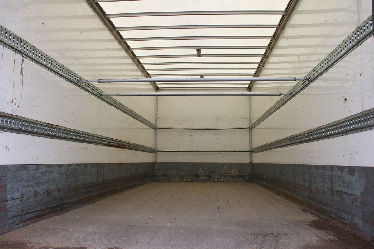 Camião furgão Scania P230: foto 18