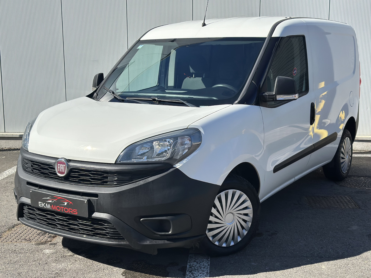 Fiat Doblo - Furgão compacto: foto 1 Fiat Doblo - Furgão compacto: foto 1