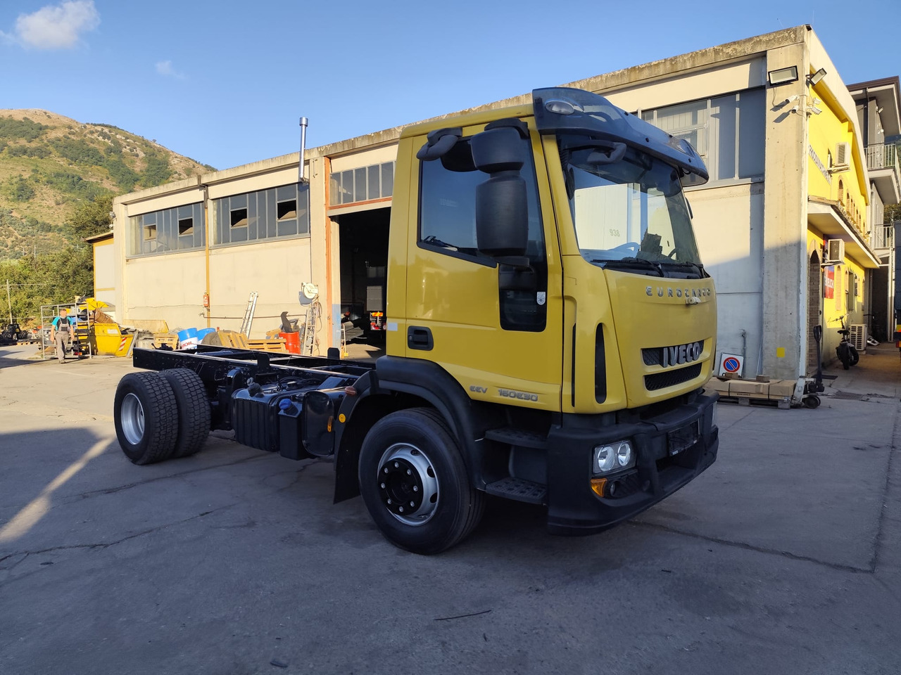Camião chassi IVECO EUROCARGO 160E30: foto 28