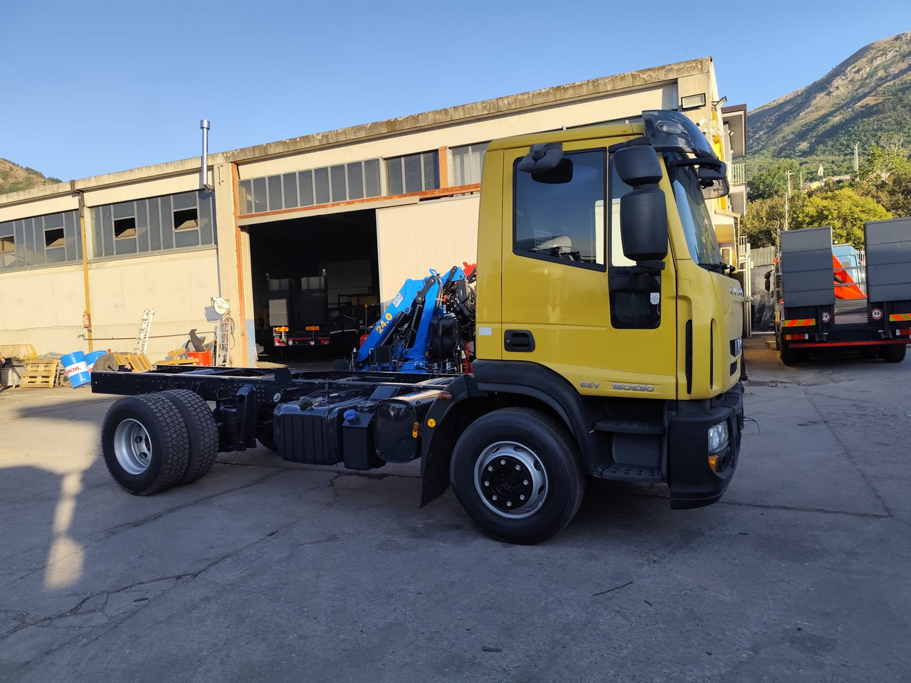 Camião chassi IVECO EUROCARGO 160E30: foto 27