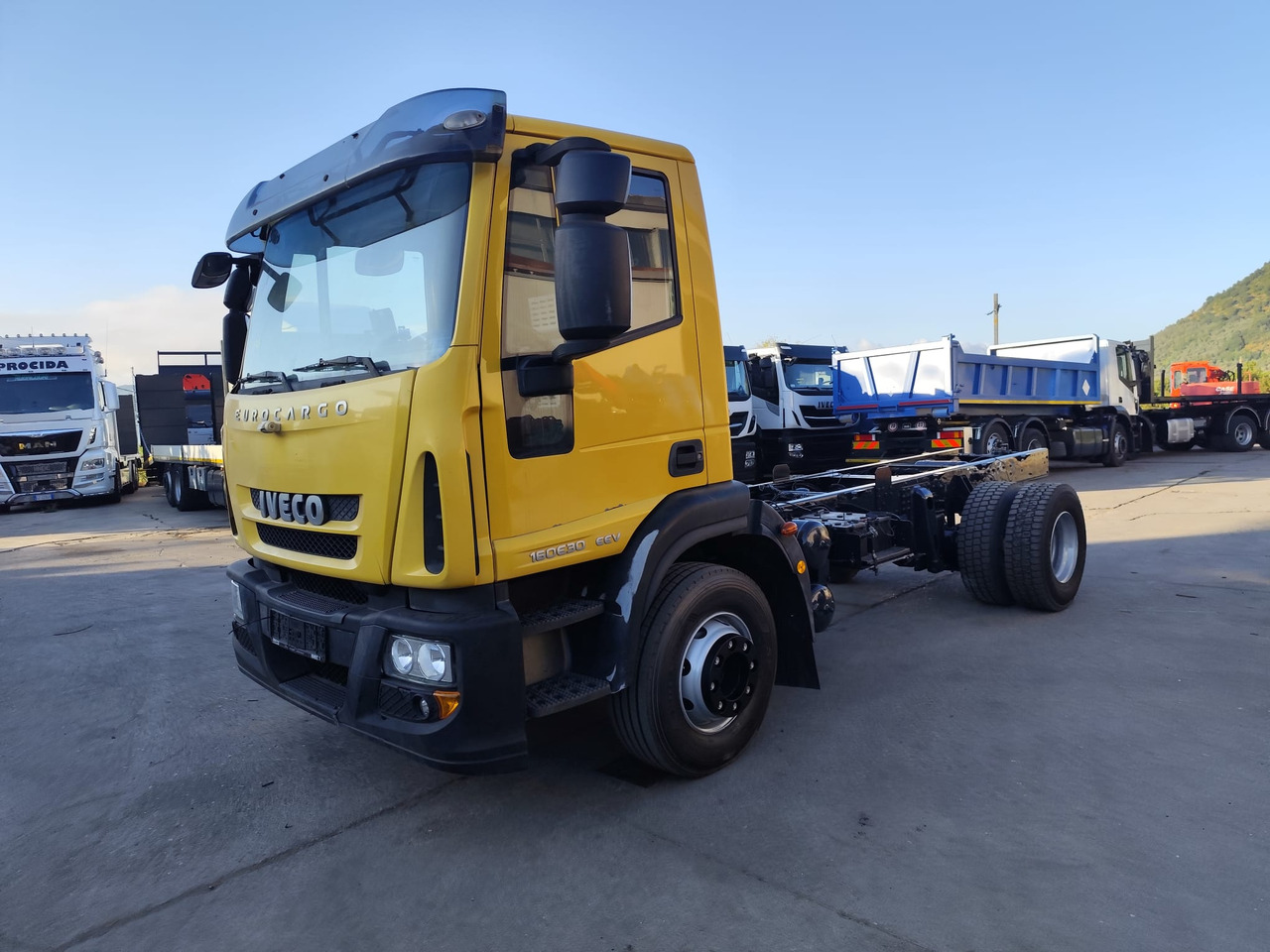Camião chassi IVECO EUROCARGO 160E30: foto 35