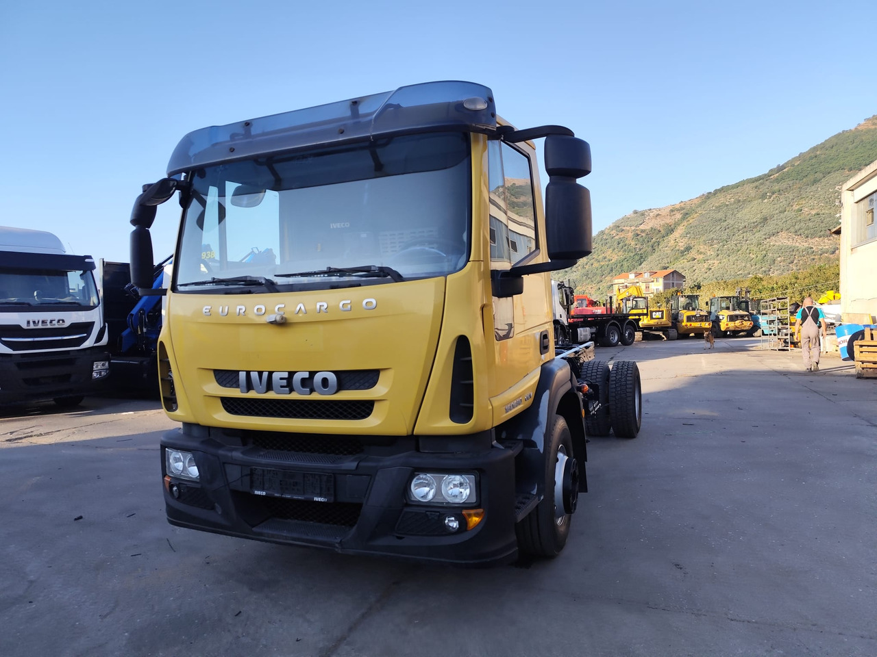 Camião chassi IVECO EUROCARGO 160E30: foto 33