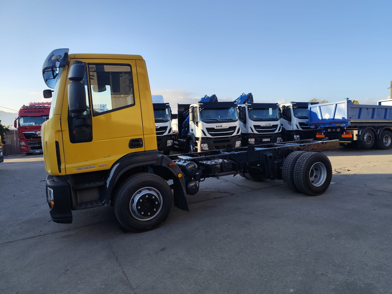 Camião chassi IVECO EUROCARGO 160E30: foto 14