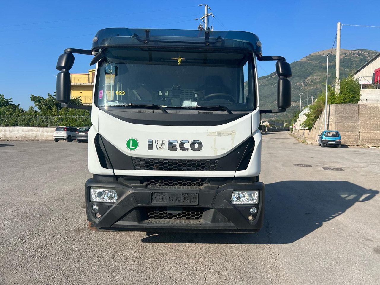 IVECO EUROCARGO 180-320 - Camião chassi: foto 5 IVECO EUROCARGO 180-320 - Camião chassi: foto 5