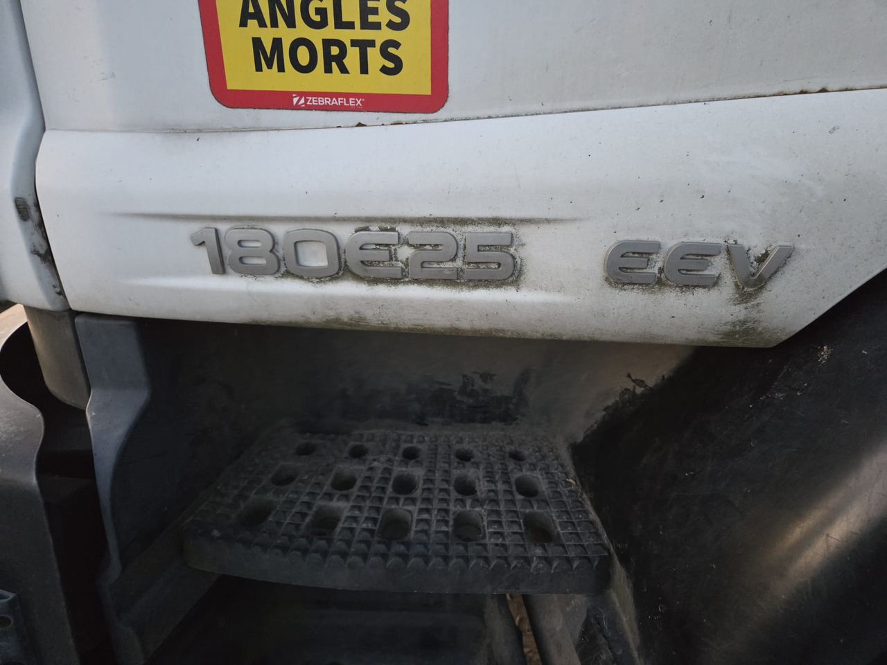 IVECO EUROCARGO 180E25 - Camião grua, Camião grua: foto 5 IVECO EUROCARGO 180E25 - Camião grua, Camião grua: foto 5